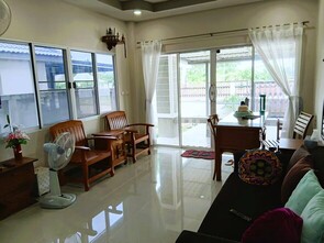 บ้านเดี่ยว ขาย ถูกกว่าโครงการใกล้เคียง ใกล้เมืองเชียงใหม่ ใกล้เมืองเชียงใหม่ ใกล้สนามบินเพียง15-20นาที บ้านใหม่สร้างเสร็จพร้อมอยู่สารภี